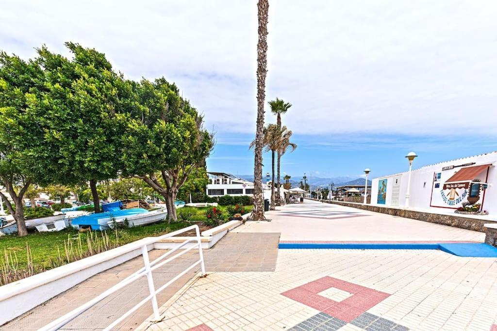 Sea Apartment Torre Del Mar Ngoại thất bức ảnh